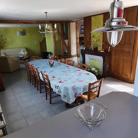 בית כפרי La Pinsonniere *