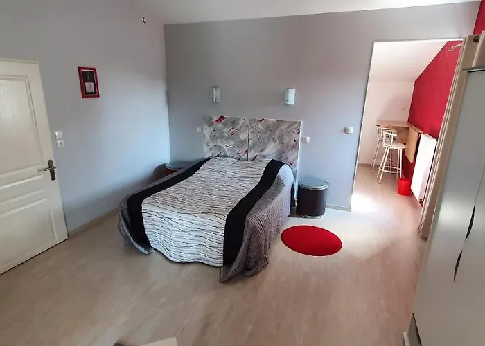 La Pinsonniere Séjour à la campagne Heiltz-le-Hutier