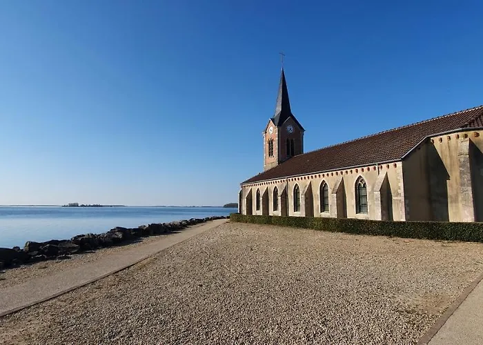 La Pinsonniere Séjour à la campagne Heiltz-le-Hutier